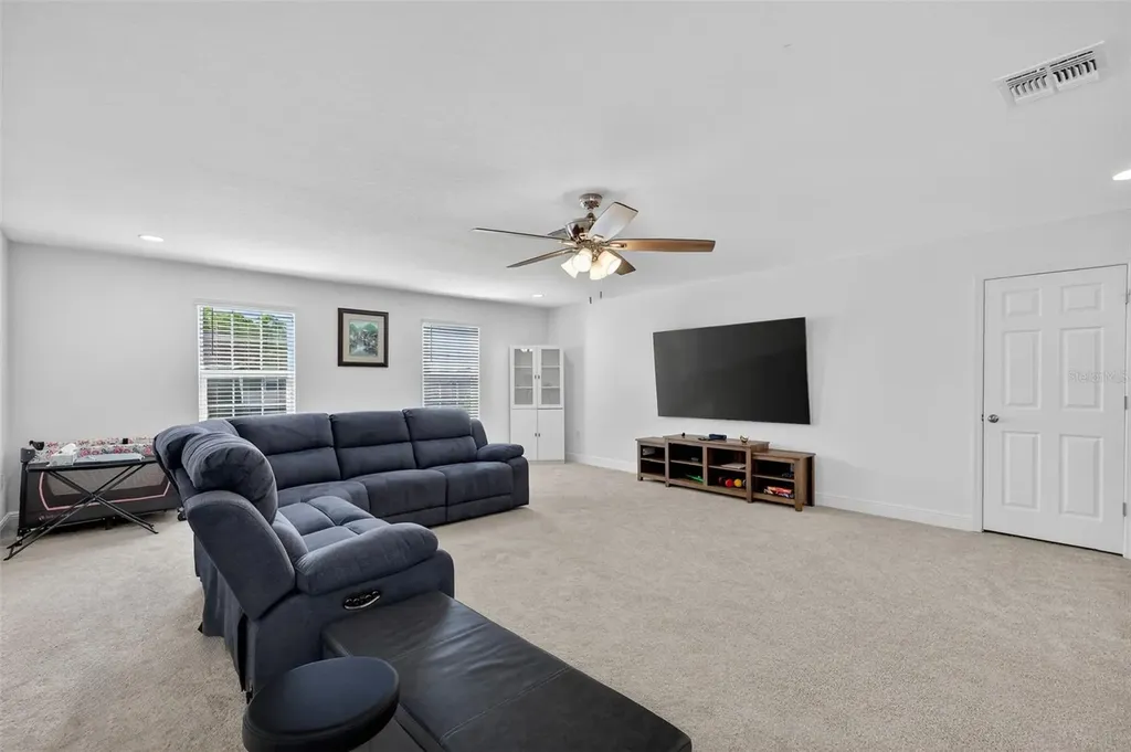 6070 Sierra Crown Street Mount Dora FL 32757
