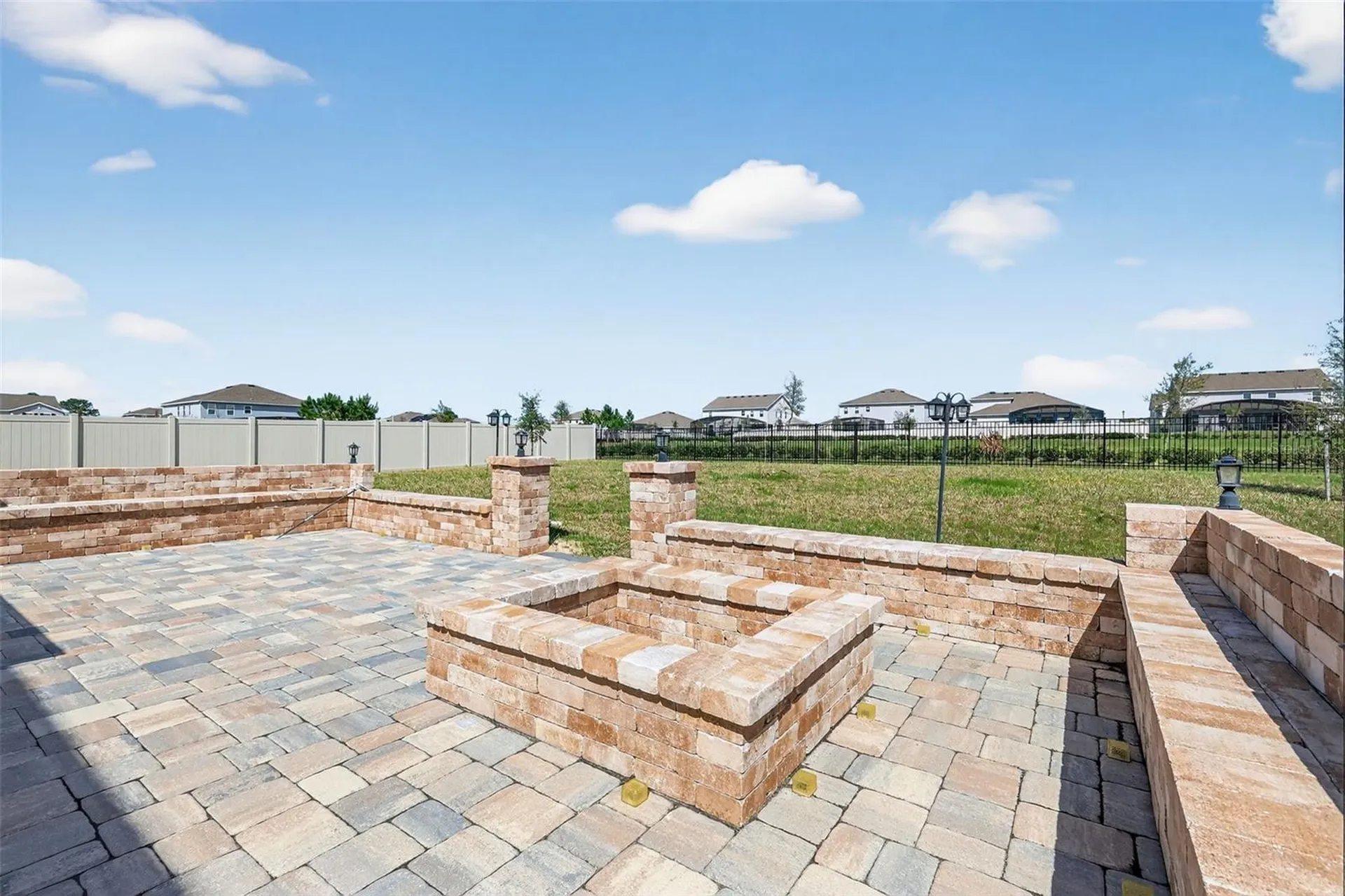 6070 Sierra Crown Street Mount Dora FL 32757