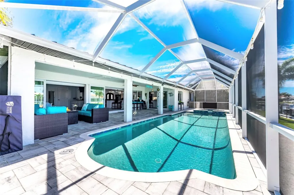 391 Via Esplanade Punta Gorda FL 33950