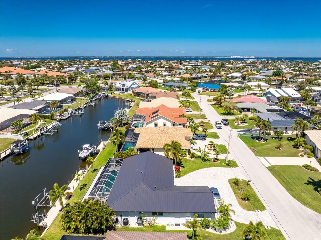 391 Via Esplanade Punta Gorda FL 33950