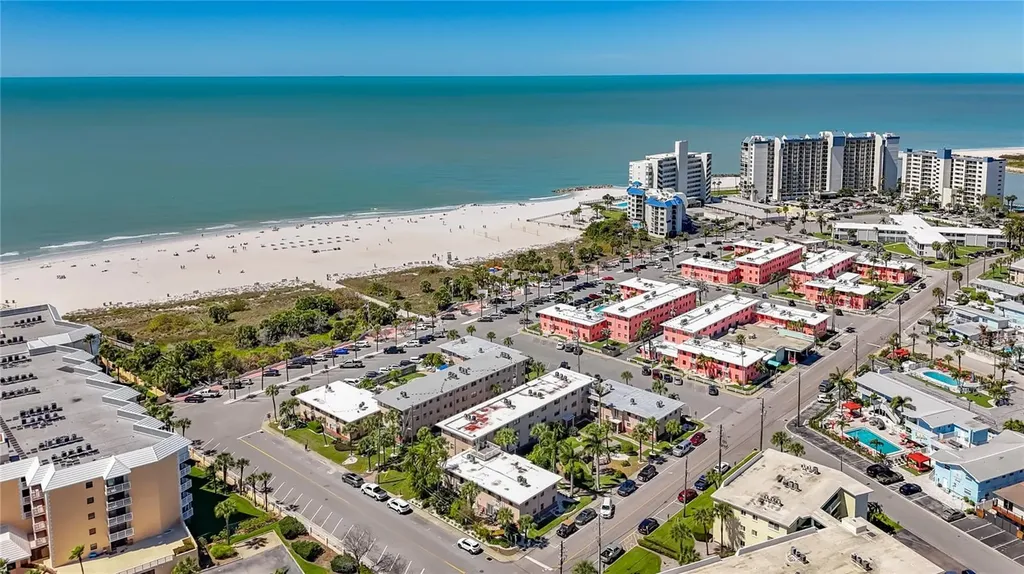 6700 Sunset Way St Pete Beach FL 33706