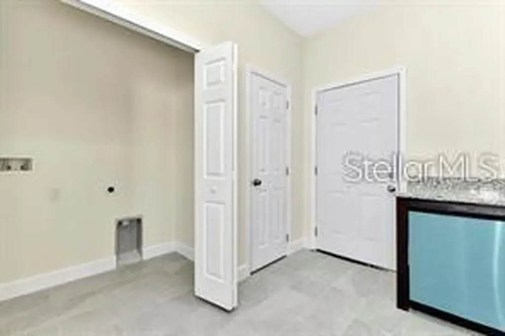 285 N Kentucky Avenue Umatilla FL 32784