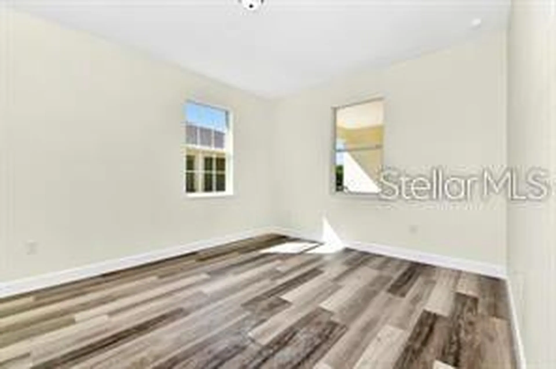 285 N Kentucky Avenue Umatilla FL 32784