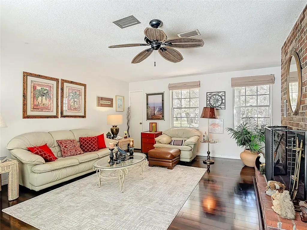 4525 Audubon Avenue De Leon Springs FL 32130