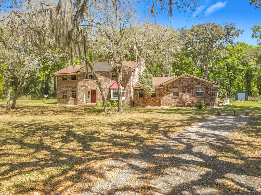 4525 Audubon Avenue De Leon Springs FL 32130