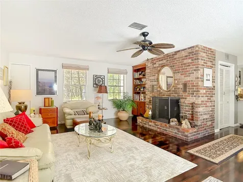 4525 Audubon Avenue De Leon Springs FL 32130