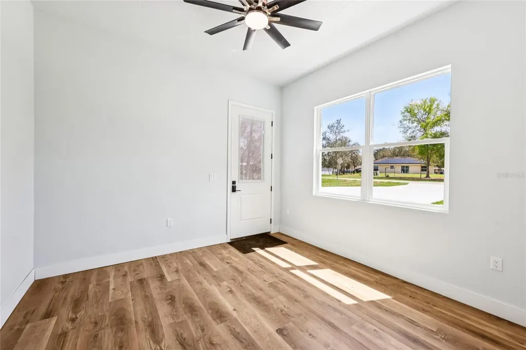 351 Mitnik Drive Deltona FL 32738