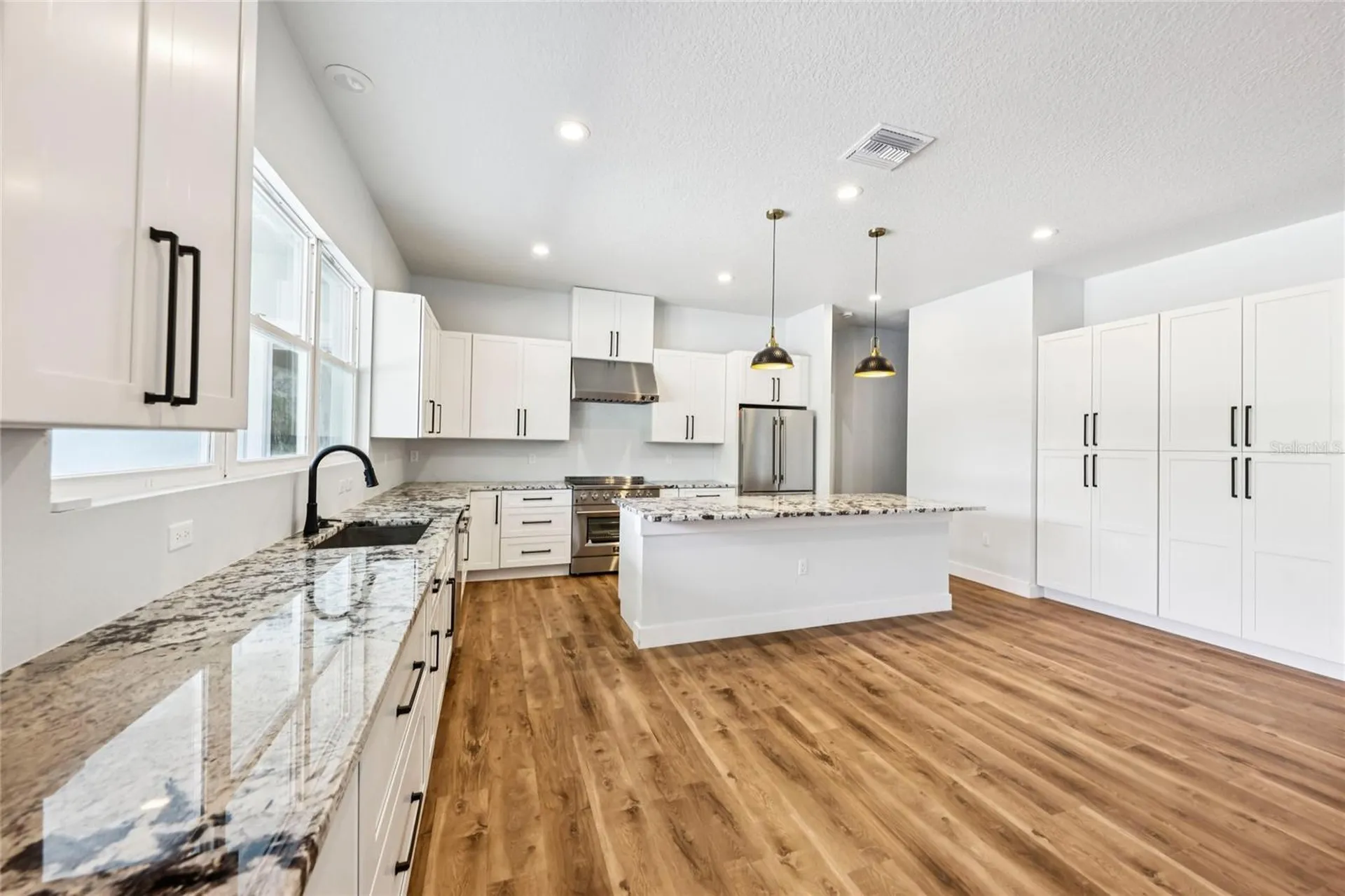 351 Mitnik Drive Deltona FL 32738