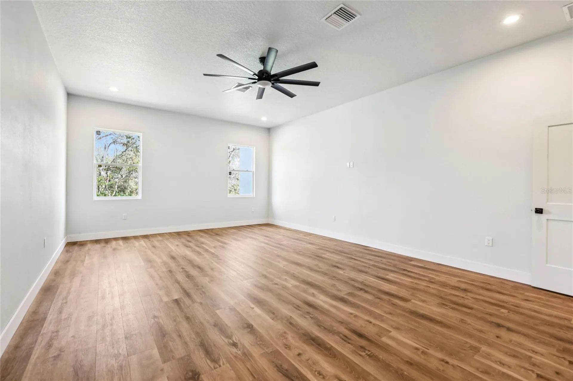 351 Mitnik Drive Deltona FL 32738