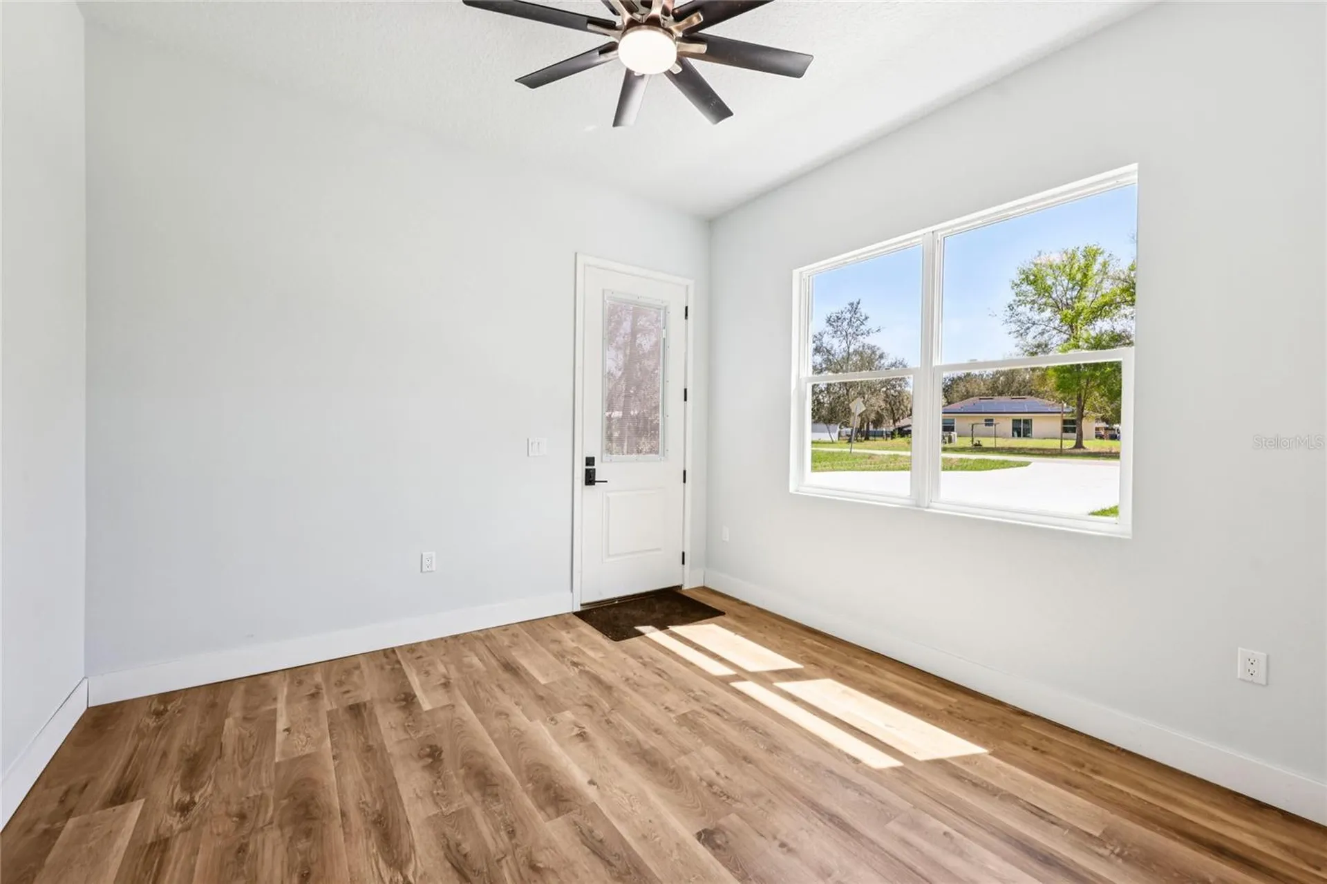 351 Mitnik Drive Deltona FL 32738