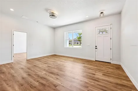 351 Mitnik Drive Deltona FL 32738