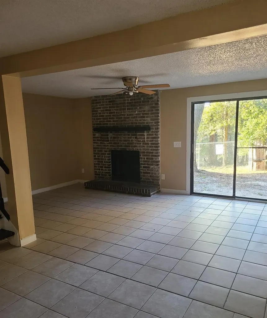 4910 Silver Oaks Village Orlando FL 32808
