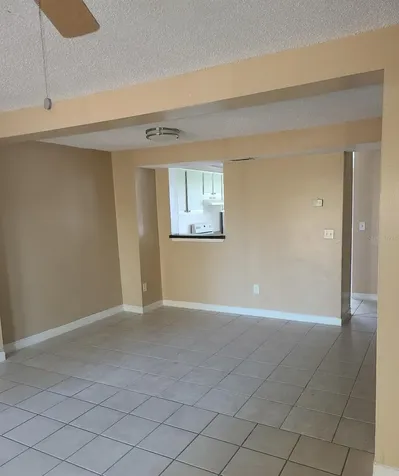 4910 Silver Oaks Village Orlando FL 32808