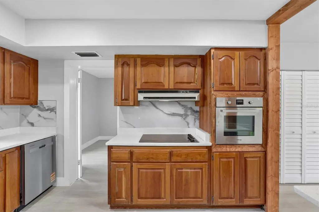 1658 Jeffords Street Clearwater FL 33756