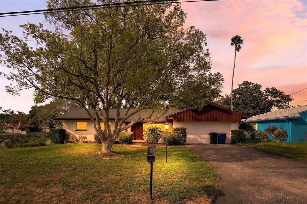 1658 Jeffords Street Clearwater FL 33756