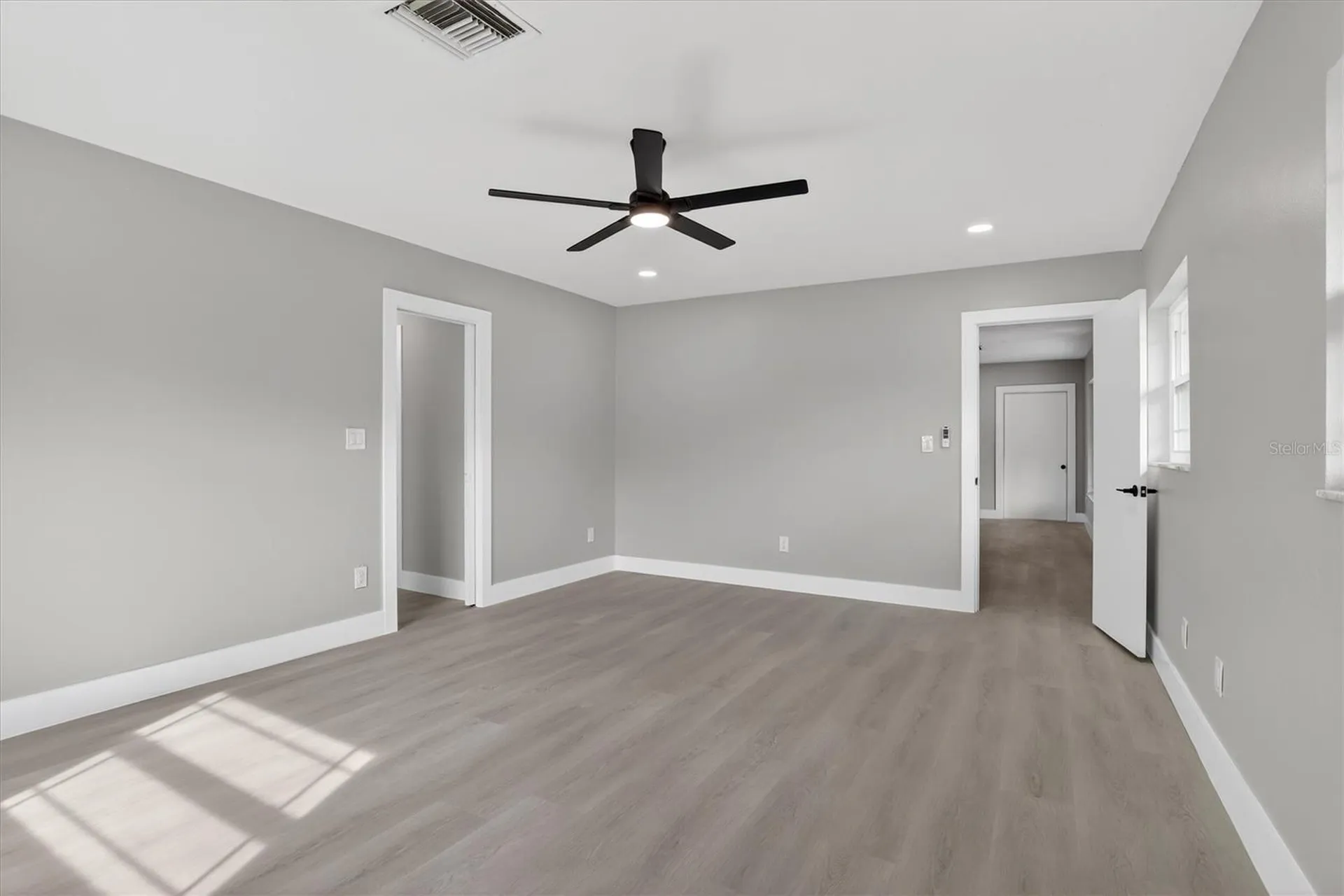 1658 Jeffords Street Clearwater FL 33756