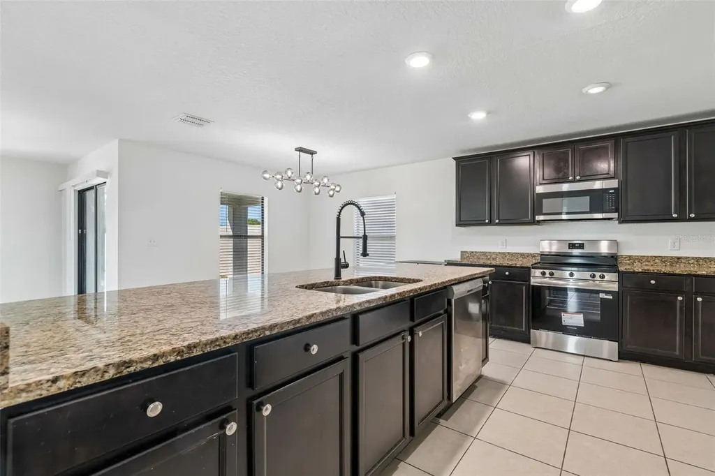 1009 Culbreath Green Court Ruskin FL 33570