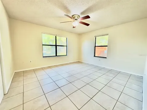 5323 11th St Circle E Bradenton FL 34203