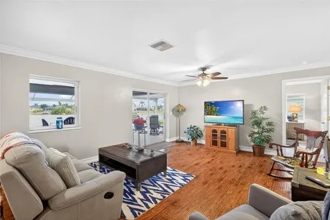 432 NE 18th Avenue Cape Coral FL 33909