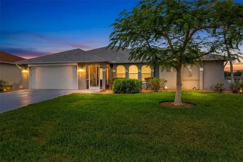 432 NE 18th Avenue Cape Coral FL 33909