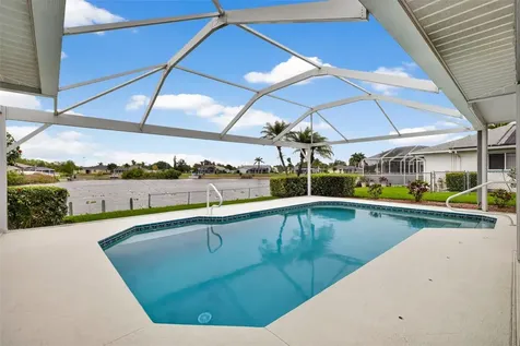 432 NE 18th Avenue Cape Coral FL 33909