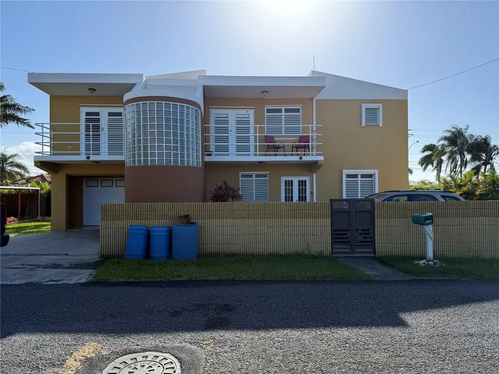820 Calle Jardin Hatillo PR 00659