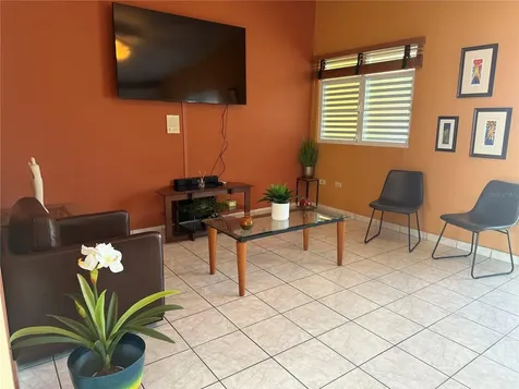 820 Calle Jardin Hatillo PR 00659