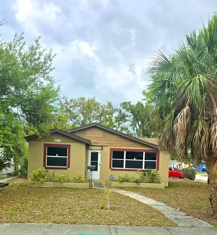 746 38th Avenue S St Petersburg FL 33705