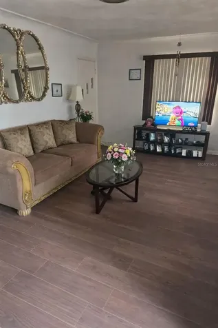 746 38th Avenue S St Petersburg FL 33705
