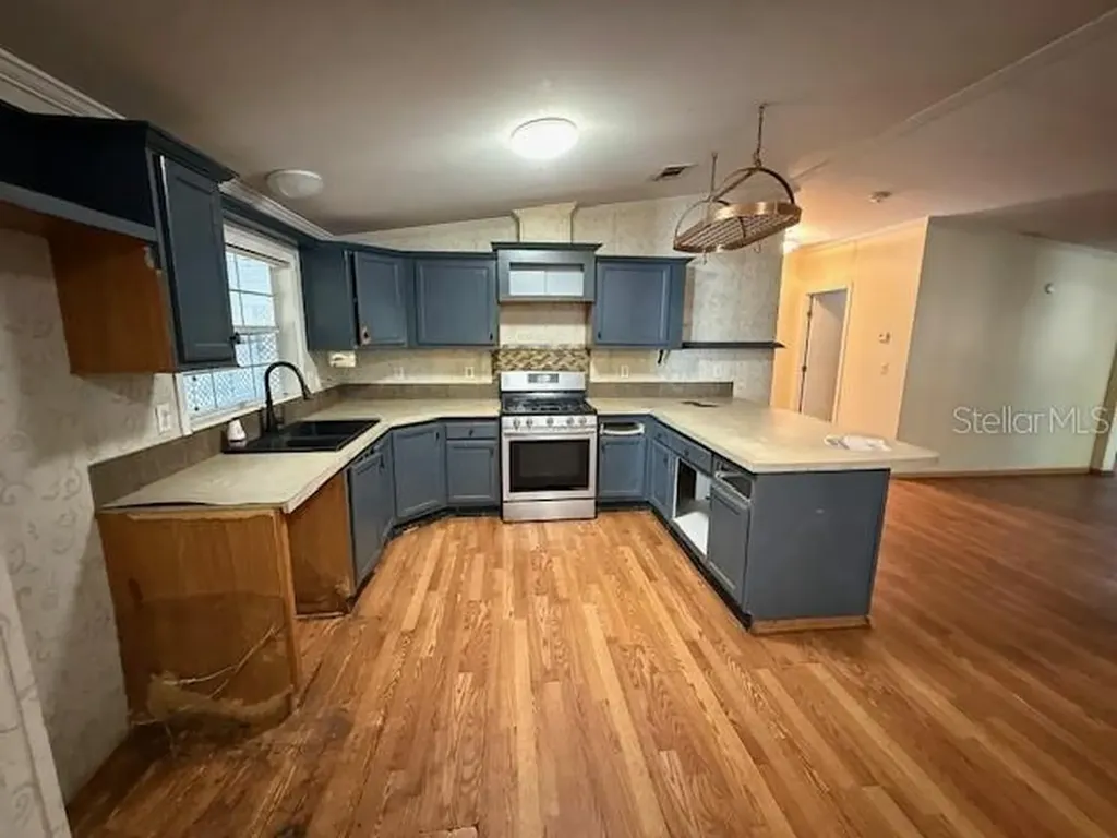 4899 Merlin Circle Dade City FL 33523