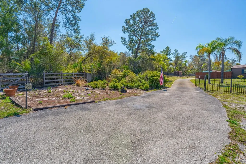 100 Wild Horse Run Deltona FL 32738