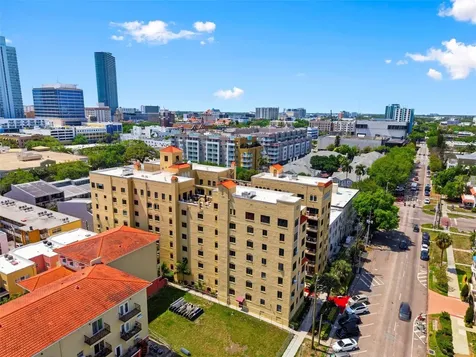 130 4th Avenue N St Petersburg FL 33701