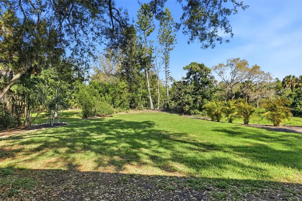 6519 Waterford Circle Sarasota FL 34238