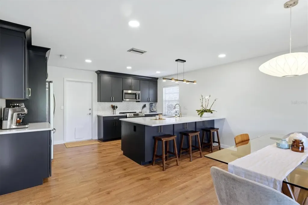 6519 Waterford Circle Sarasota FL 34238
