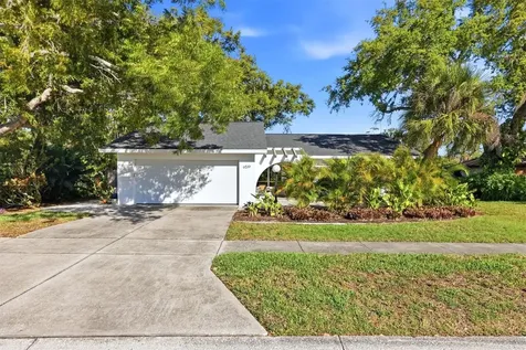 6519 Waterford Circle Sarasota FL 34238