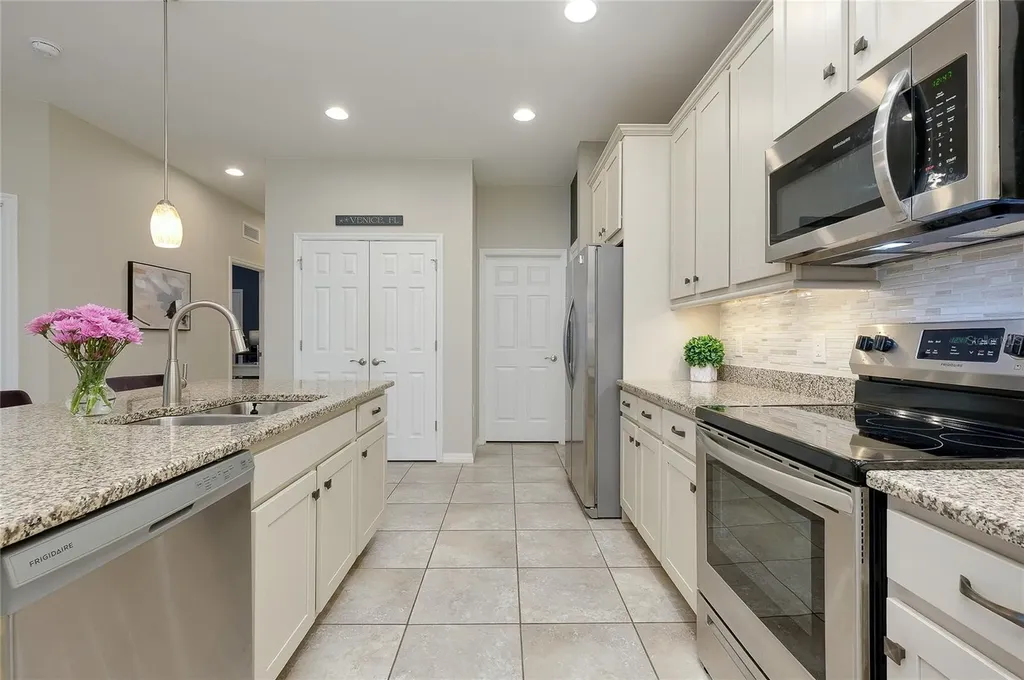 12107 Firewheel Place Venice FL 34293