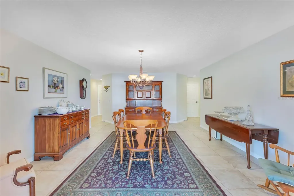 1980 Summer Court Kissimmee FL 34744