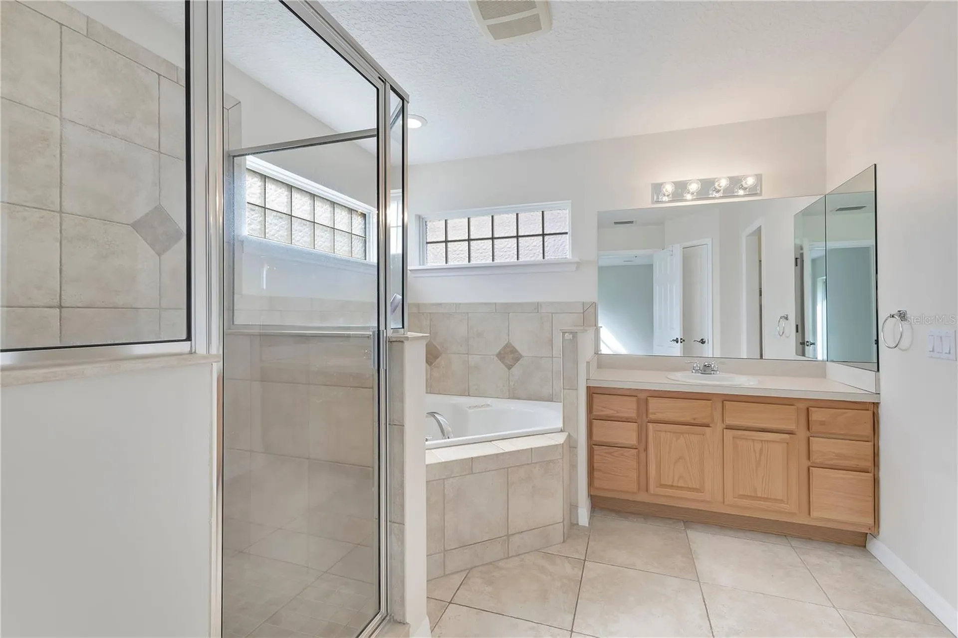 1980 Summer Court Kissimmee FL 34744