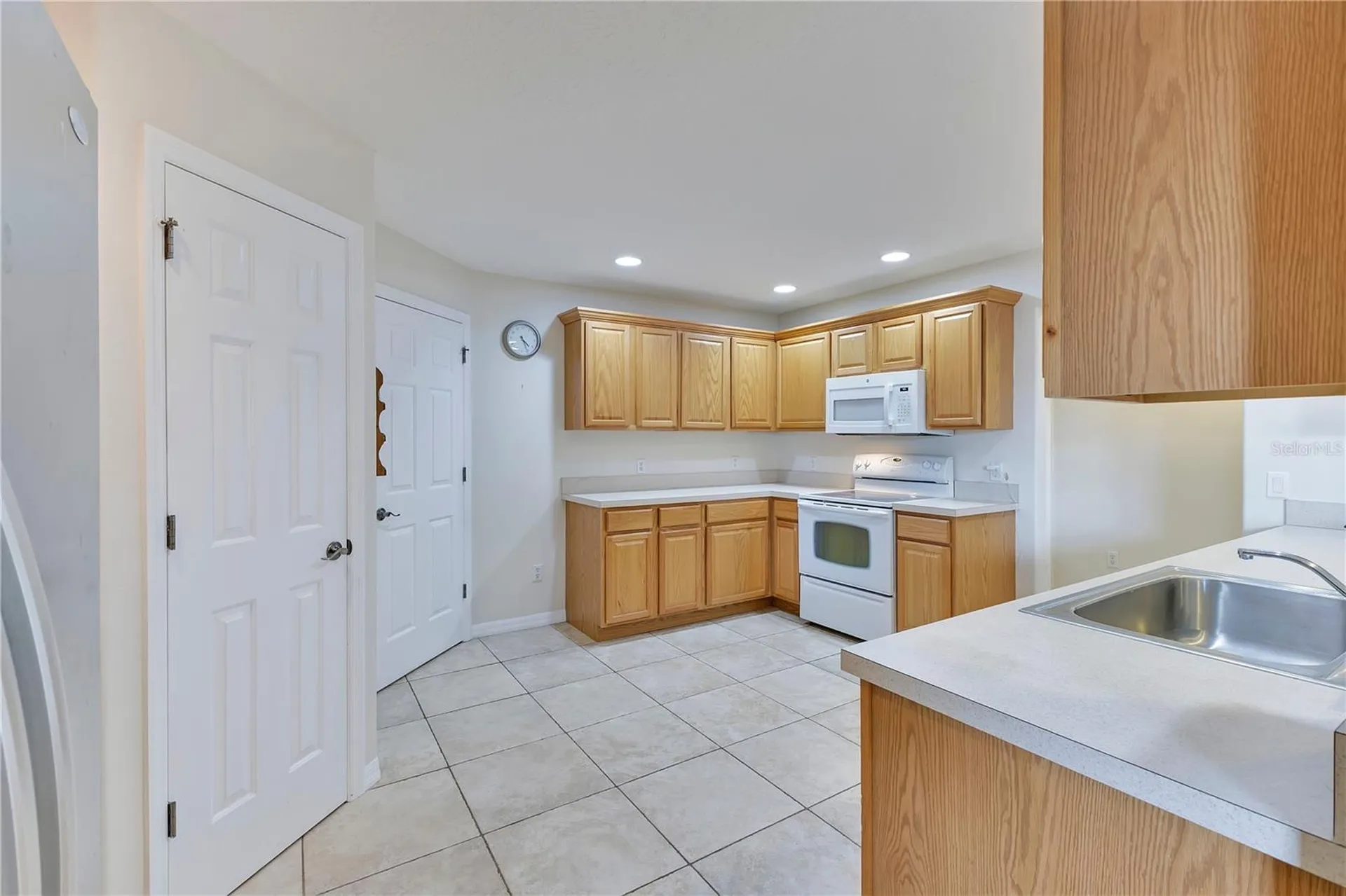 1980 Summer Court Kissimmee FL 34744