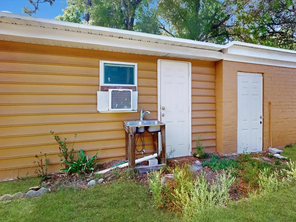 2017 Miller Boulevard Fruitland Park FL 34731