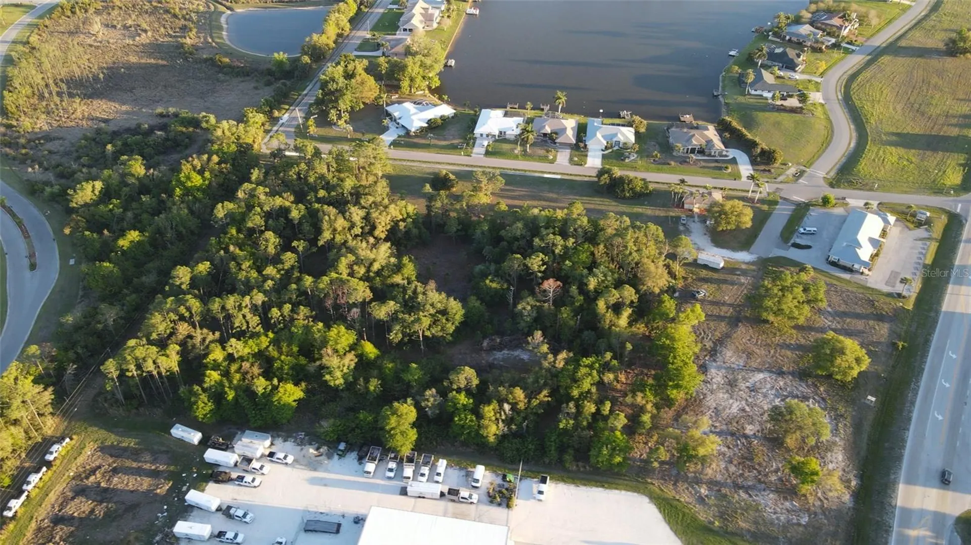 12354 SW Co Road 769 Lake Suzy FL 34269
