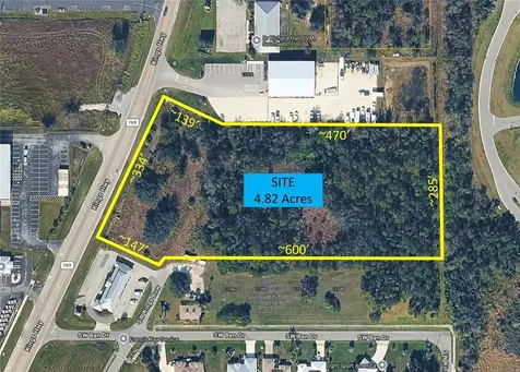 12354 SW Co Road 769 Lake Suzy FL 34269