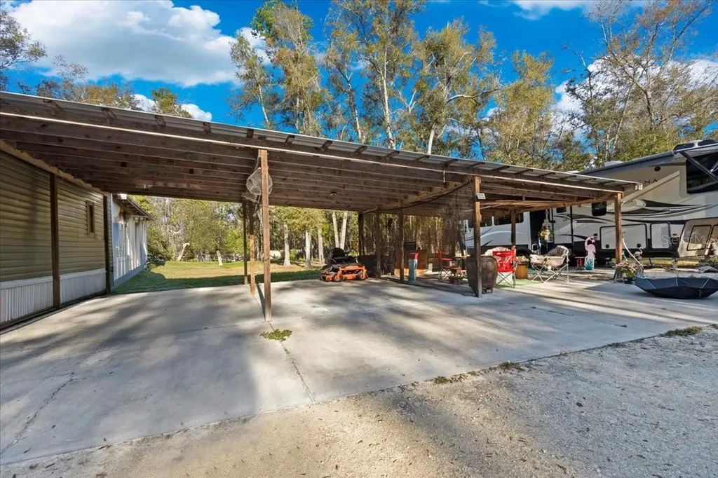 5850 NW 50th Street Bell FL 32619
