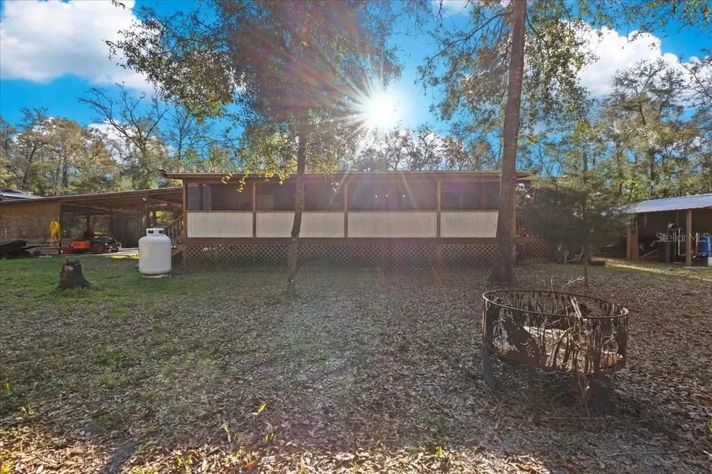 5850 NW 50th Street Bell FL 32619