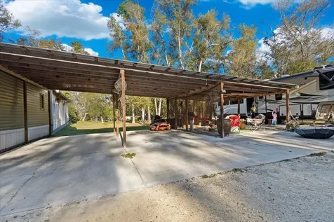 5850 NW 50th Street Bell FL 32619
