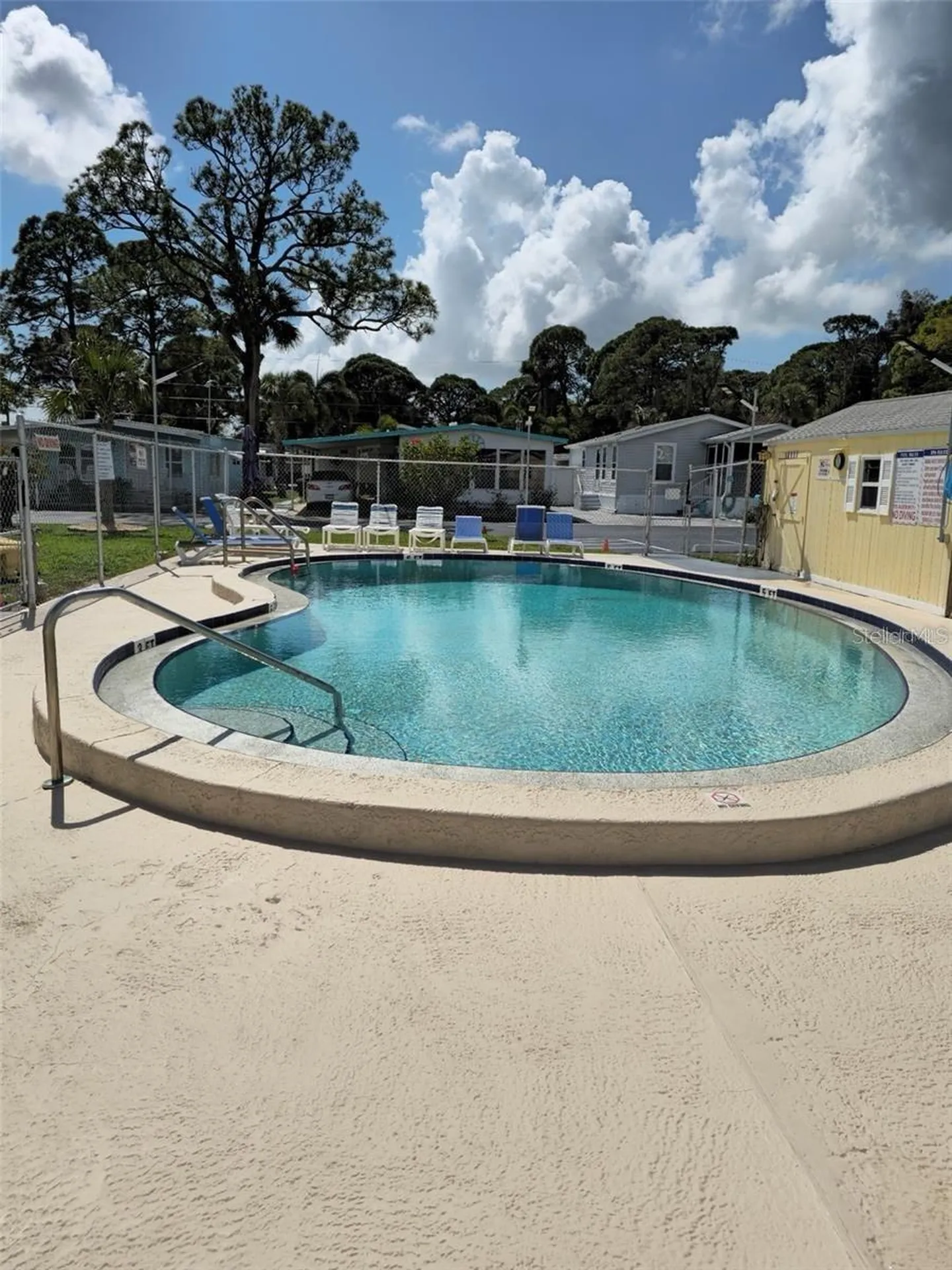 7803 46th Avenue N St Petersburg FL 33709