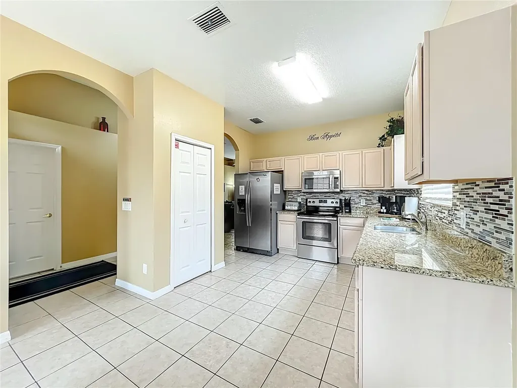 520 Orista Drive Davenport FL 33897