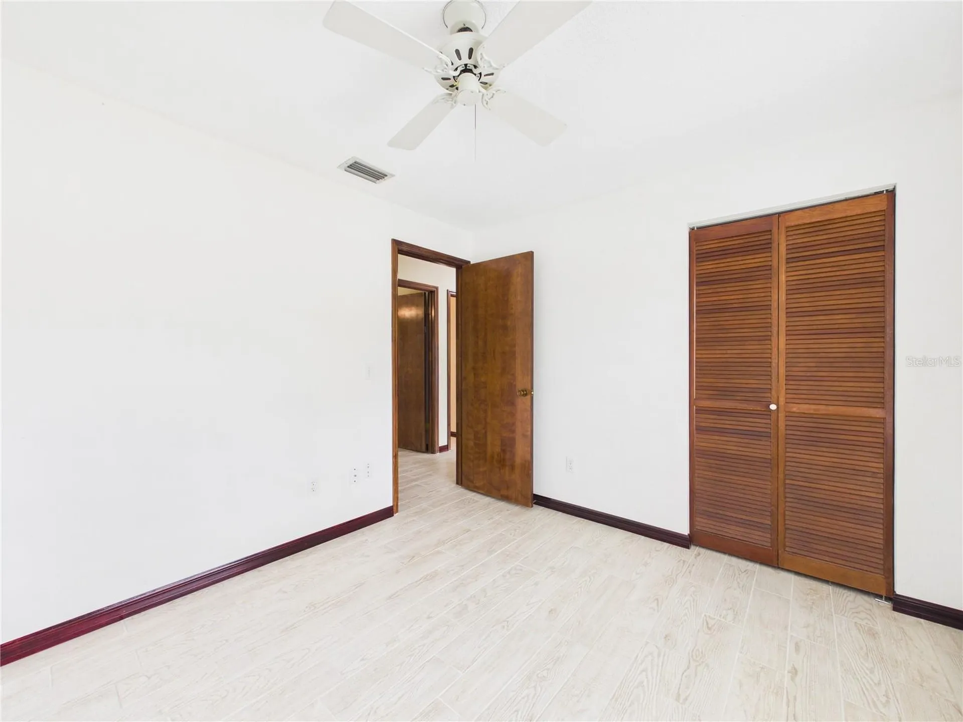 632 Cherokee Lane Daytona Beach FL 32117