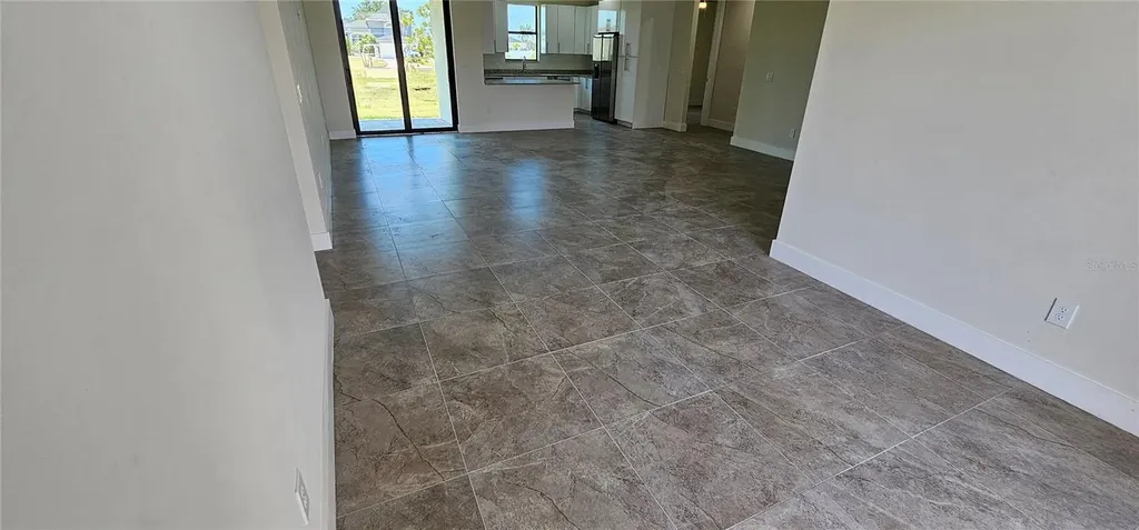 3008 NW 41st Avenue Cape Coral FL 33993