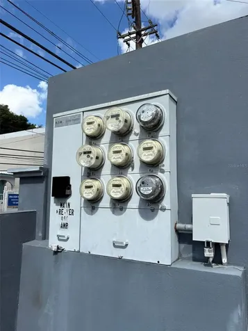 Carrera 132 Avenida Muñoz Rivera. Edificio Willers Chalet Penuelas PR 00624